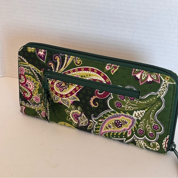 EUC Vera Bradley Green Pink Purple Paisley Print Women's Clutch Wallet - Picture 4 of 9